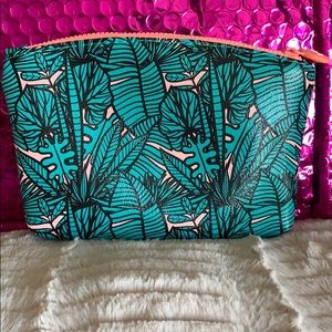 Ipsy make up bag